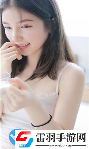 露下乳開襟t恤1777tv